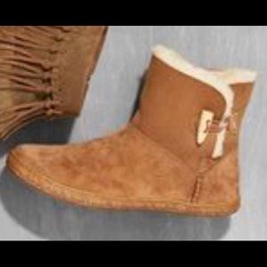 UGG Moccasin Boot